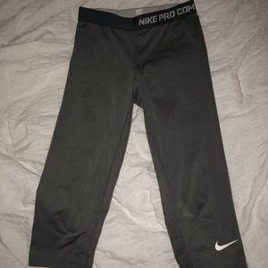 NIKE PRO COMBAT CROPS
